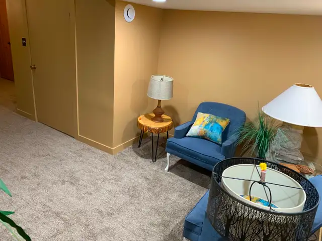 ROOM FOR RENT - Photo 3