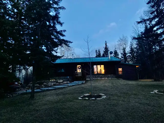 ROOM FOR RENT - Photo 16