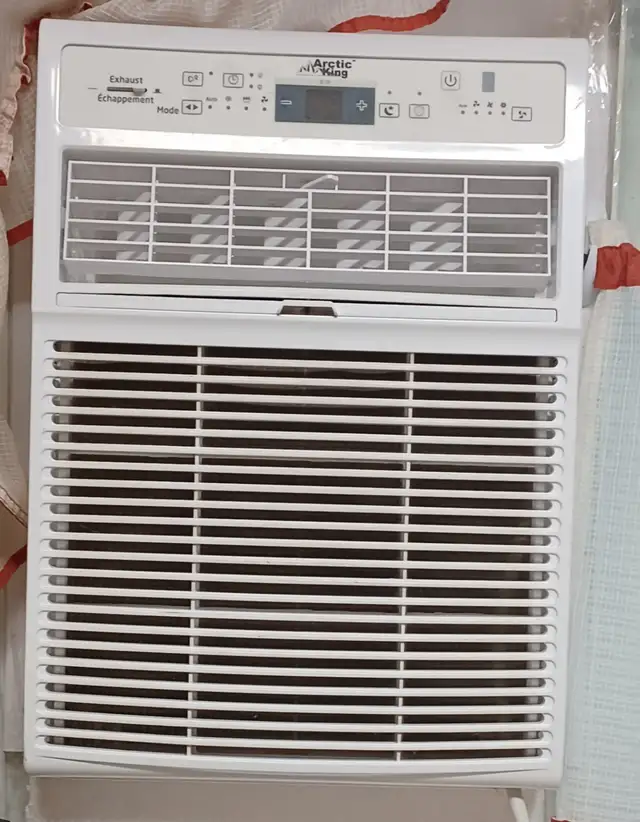 WINDOW AIRCONDITIONER