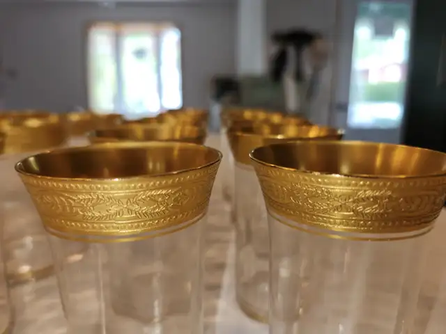 Set de 20 magnifiques verres fins vintage avec dorures - Photo 6