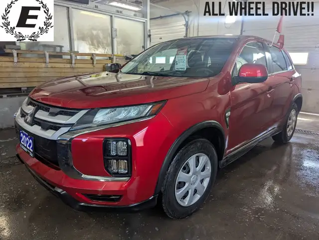 2022 Mitsubishi RVR ES AWD  SPORTY LOOKING SUV!