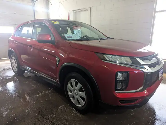 2022 Mitsubishi RVR ES AWD  SPORTY LOOKING SUV! - Photo 3
