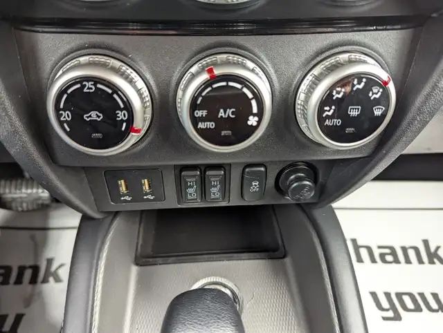 2022 Mitsubishi RVR ES AWD  SPORTY LOOKING SUV! - Photo 16