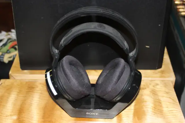 Vintage Sony Wireless Headphones