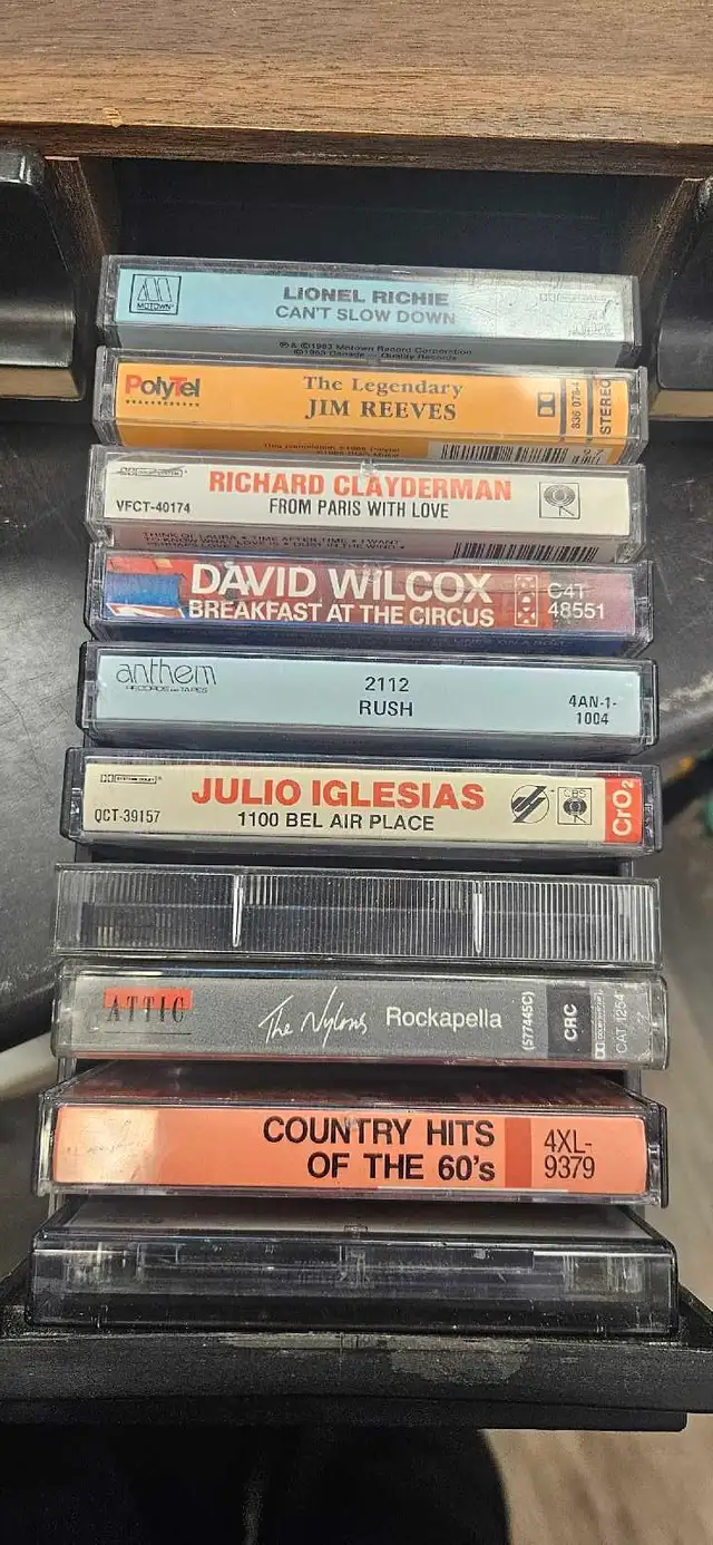 59 Assorted Tape Cassettes - Photo 8