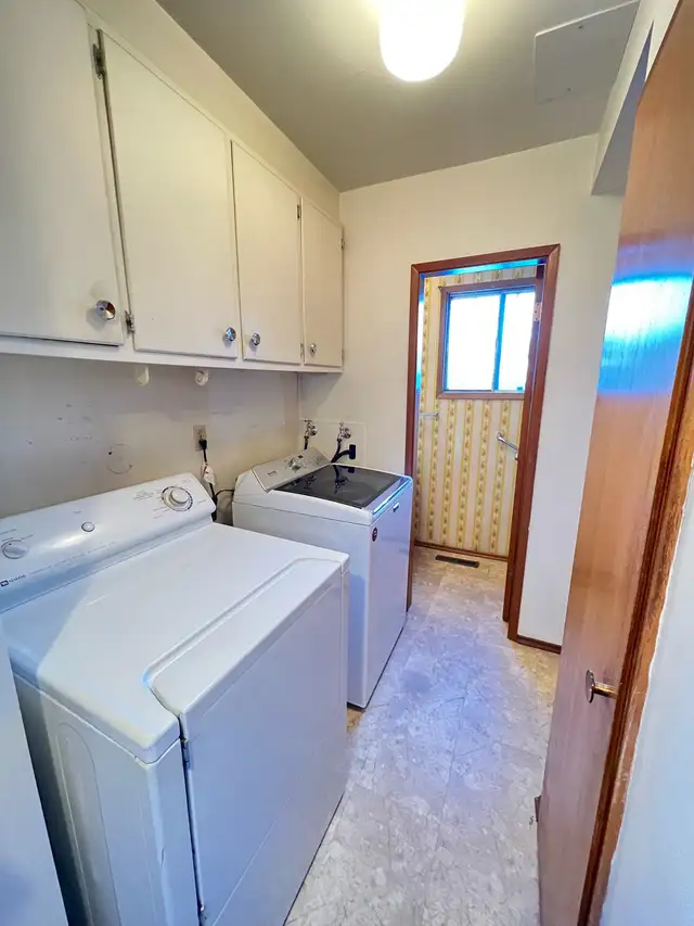 5 Bedroom single house two story near southgate - Photo 10