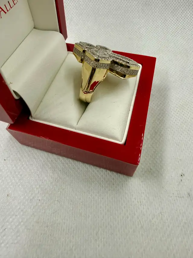 Men's 10K Gold Diamond Cross Ring w Appaisal ~Size 8 - Photo 2