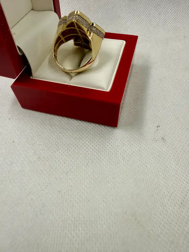 Men's 10K Gold Diamond Cross Ring w Appaisal ~Size 8 - Photo 3