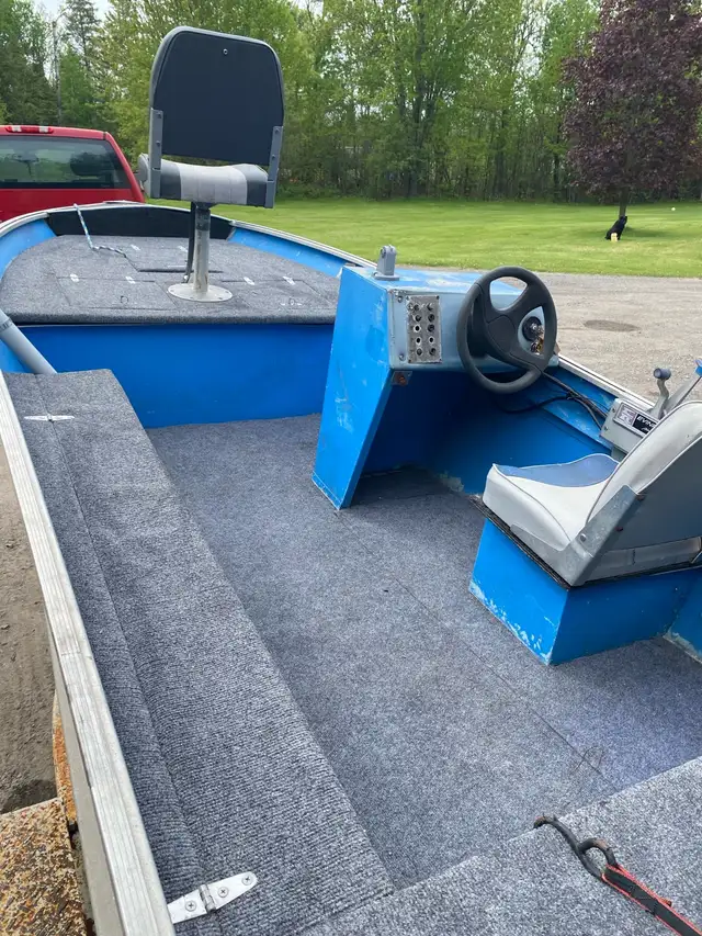 Prince craft fishing boat - Photo 3