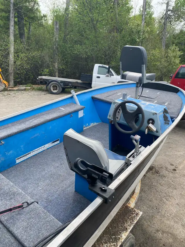 Prince craft fishing boat - Photo 4