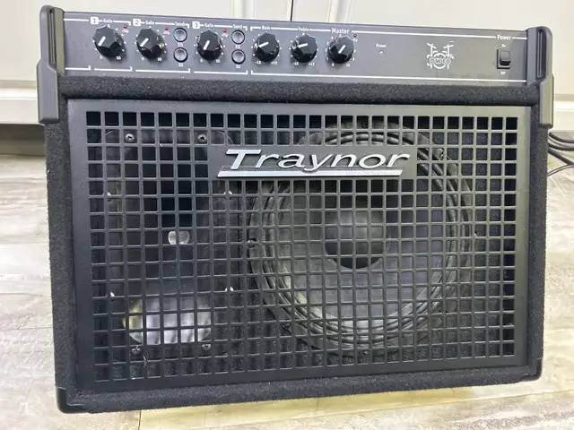 Traynor DW10 10" 200 Watt Combo Drum Amplifier - Photo 2