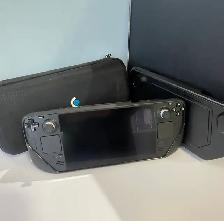 STEAM DECK 2TB W/CASE&CHARGER