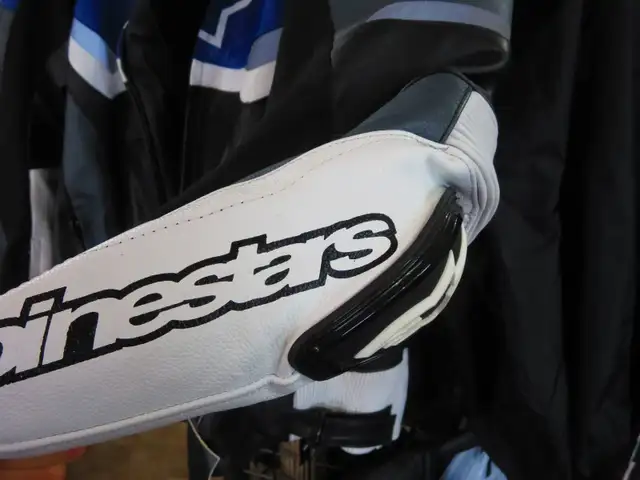 Alpinestars Motorcycle Jacket New Re-Gear Oshawa - Photo 3