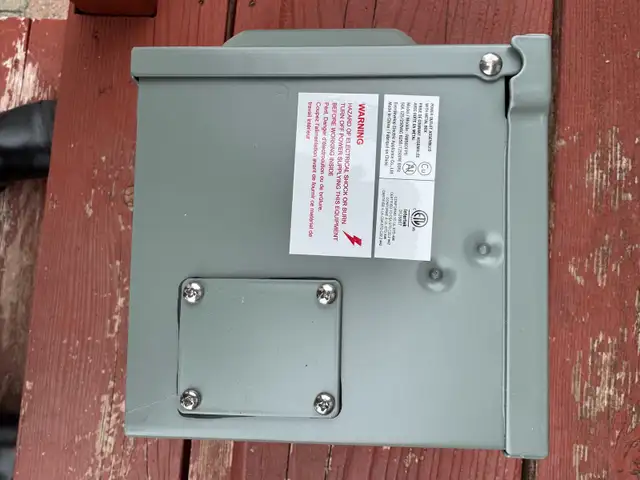 New 120/240 50amp outside outlet - Photo 2