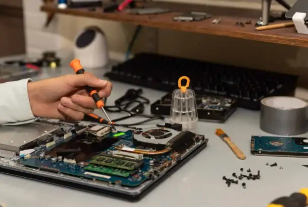 We fix all kinds of Laptops, ipads, tablets and phones! - Photo 5