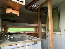 Vintage Retro Golden Falcon Camper - Photo 5