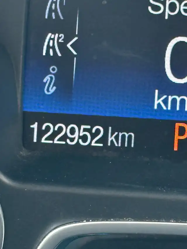 2017 Ford Escape - Photo 2