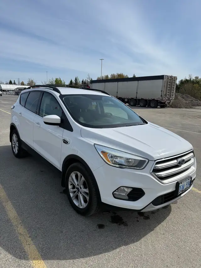2017 Ford Escape - Photo 7