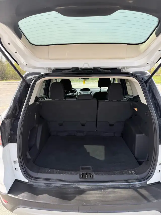 2017 Ford Escape - Photo 10