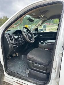 2019 Dodge truck - Photo 5
