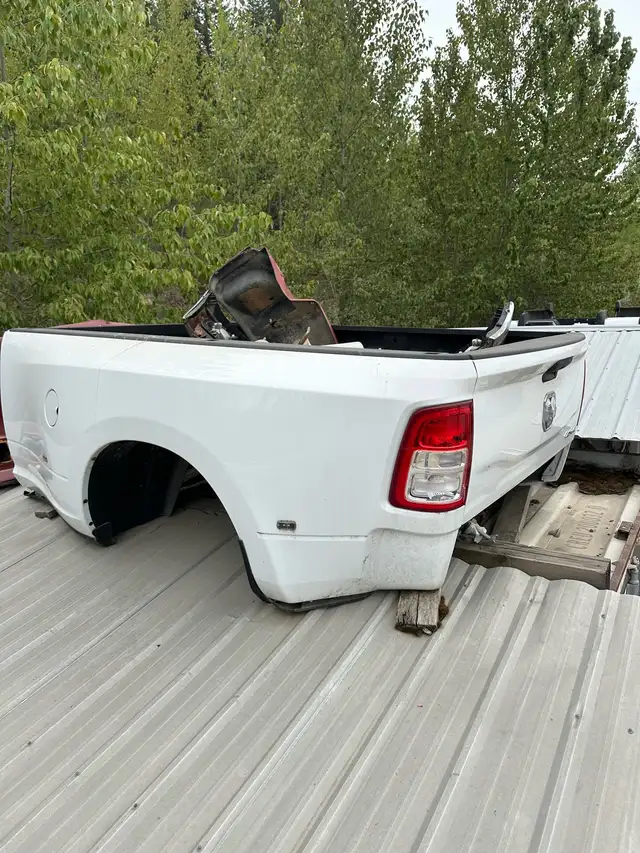 2019 Dodge truck - Photo 7