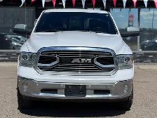 2016 RAM 1500 LIMITED CREW CAB – 3.0L ECO DIESEL – ACCIDENT FREE - Photo 2