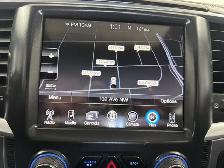 2016 RAM 1500 LIMITED CREW CAB – 3.0L ECO DIESEL – ACCIDENT FREE - Photo 13