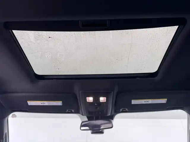 2016 RAM 1500 LIMITED CREW CAB – 3.0L ECO DIESEL – ACCIDENT FREE - Photo 17