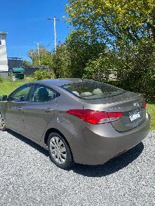 Hyundai Elantra 3013 - Photo 2