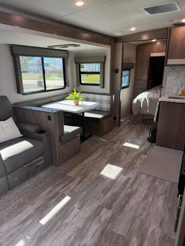 ✨ TURN KEY — 2021 Grand Design Imagine 2800BH ✨Asking $39,900 - Photo 9