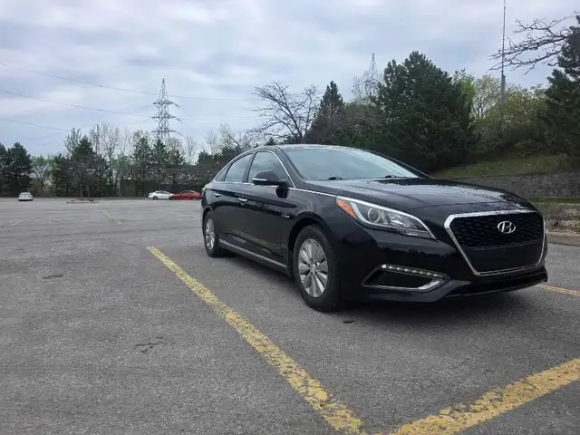Hyundai Sonata Hybrid 2016Seulement 80 000 km