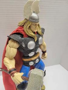 Marvel Icons Thor Figure - Photo 6