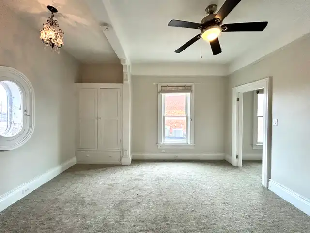 CENTRAL LOCATION 1 Bedroom   Office Downtown!