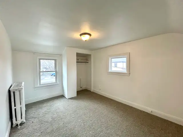 CENTRAL LOCATION 1 Bedroom   Office Downtown! - Photo 4