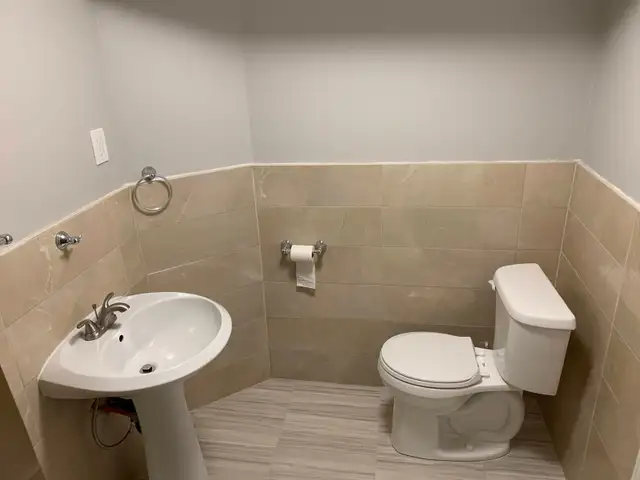 Private Room for Rent in Shared Basement - Photo 3