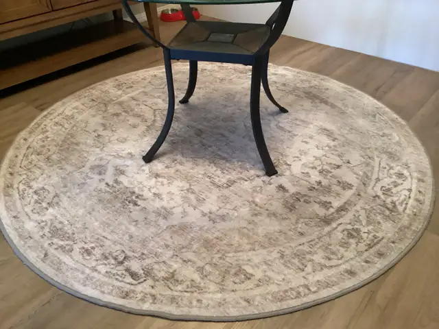 6 Foot Area Rug