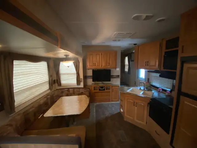 Copper Canyon 5th wheel Camper - Photo 6