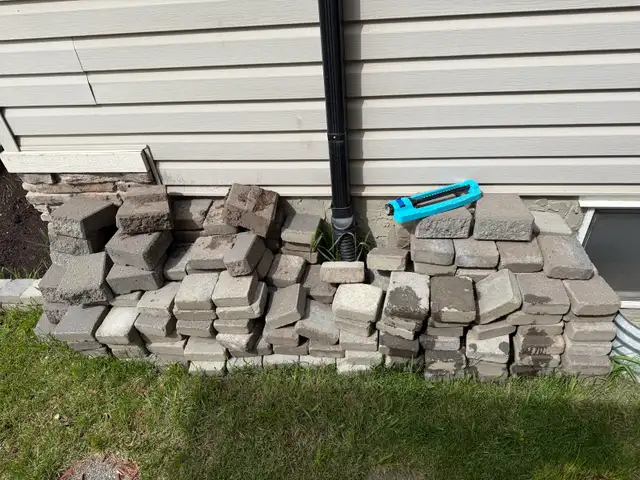 Gray Bricks