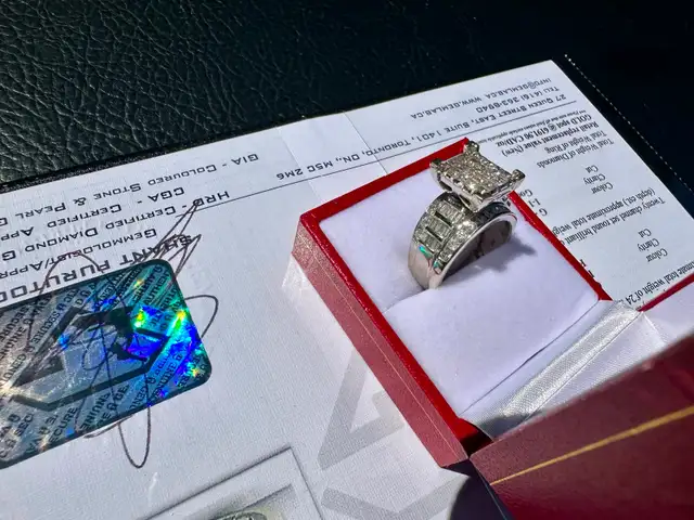 #820 - 10kt White Gold, 2.03 Carat Diamond Ring, Size 7.5 - Photo 5