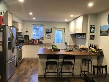 3 Bdrm House-Oakwood LRT/St. Clair W. & Cedarvale Subways - Photo 5