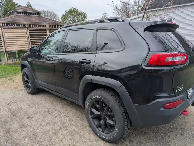 Jeep Cherokee Trailhawk 2017 a vendre - Photo 3
