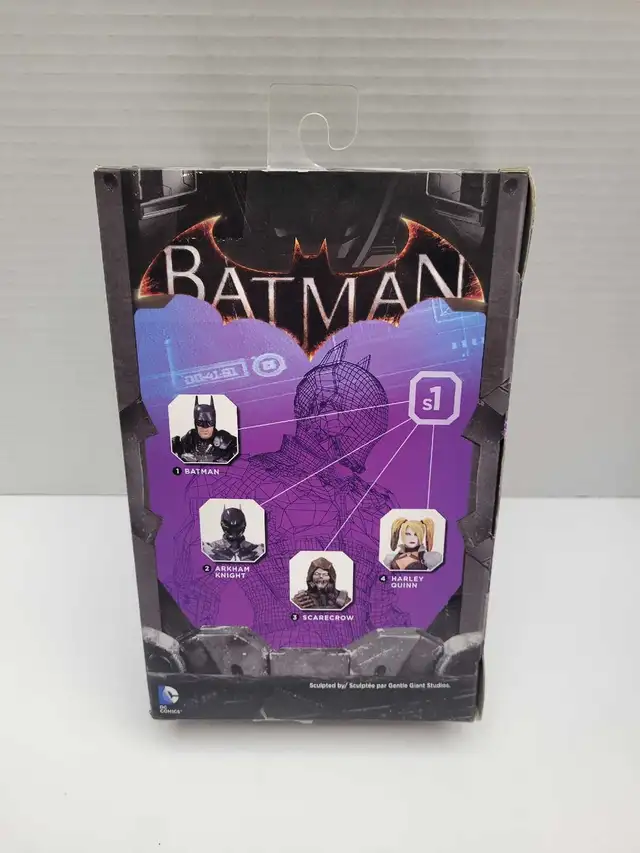 Batman Arkham Knight Figure - Photo 2