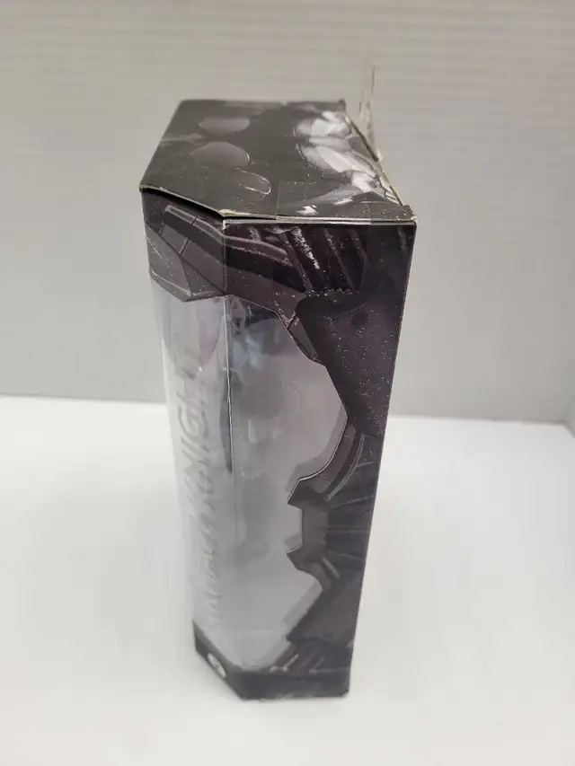 Batman Arkham Knight Figure - Photo 3