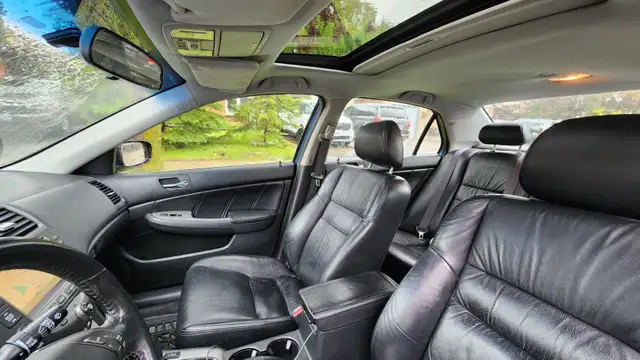 2007 Honda Accord - EX-L / Navigation / Leather Seats / Sun Roof - Photo 6