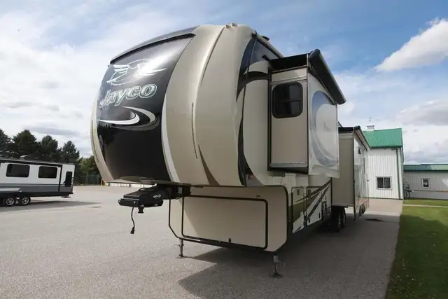 2016 Jayco Pinnacle 36KPTS - Photo 2