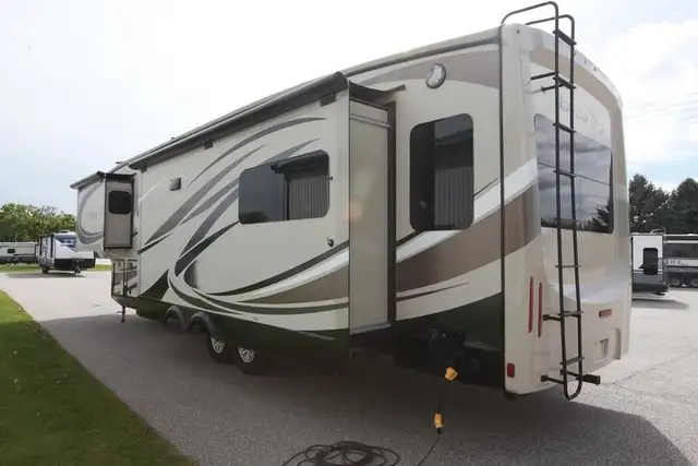 2016 Jayco Pinnacle 36KPTS - Photo 3