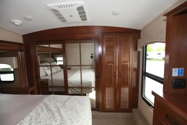 2016 Jayco Pinnacle 36KPTS - Photo 9