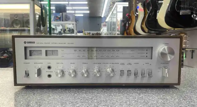 Yamaha CR-600 Stereo Reciever