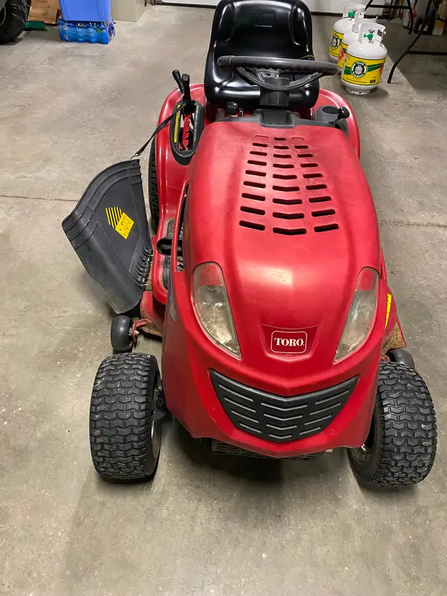 Toro riding lawnmower