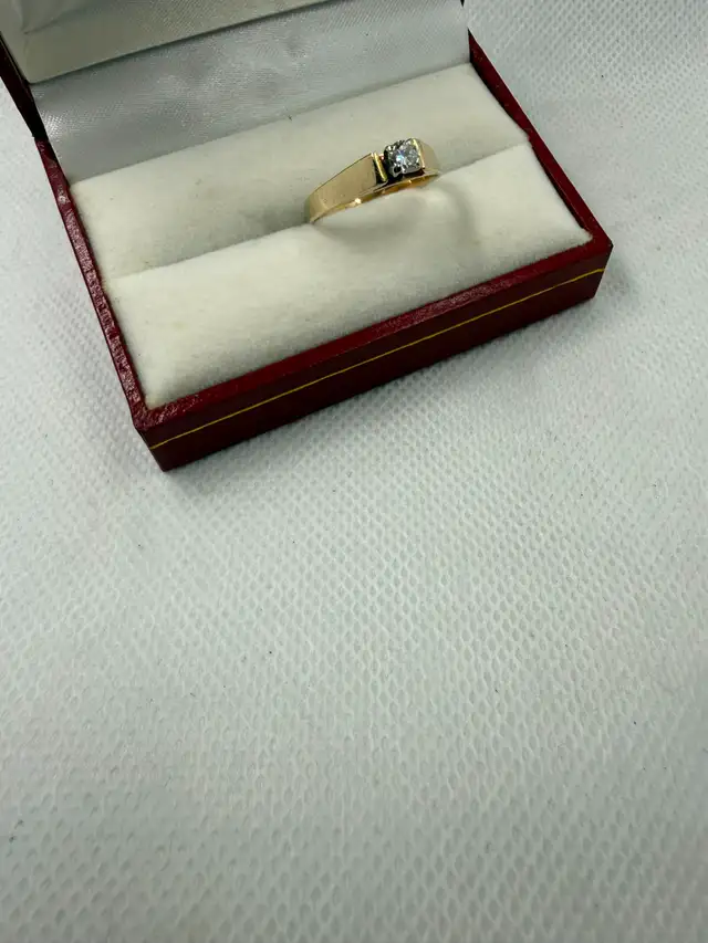Women's 14K Gold Engagement Ring with Solitaire Diamond~Size 8 - Photo 2